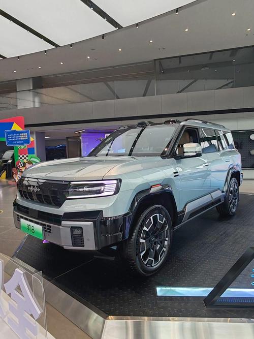 佛山63比亚迪方程豹硬派越野的爆款，英菲尼迪35周年与你共成长